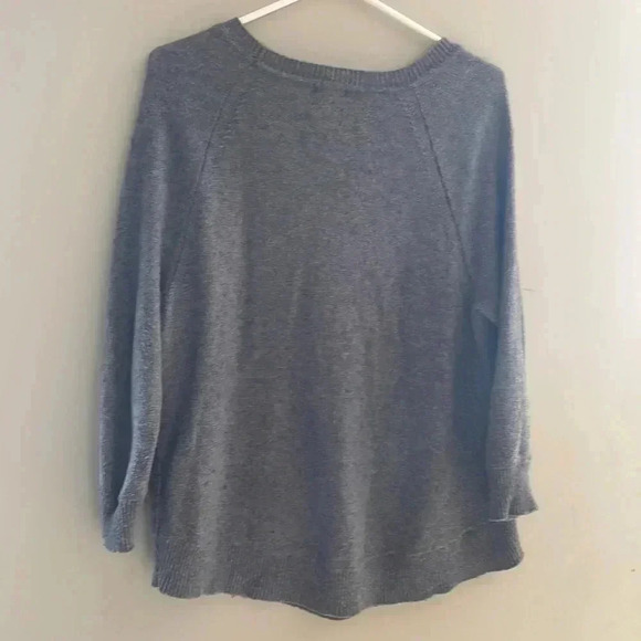 [6] J.  Crew Merino Wool Blend Curved Hem Sweater Gray - Picture 5 of 7